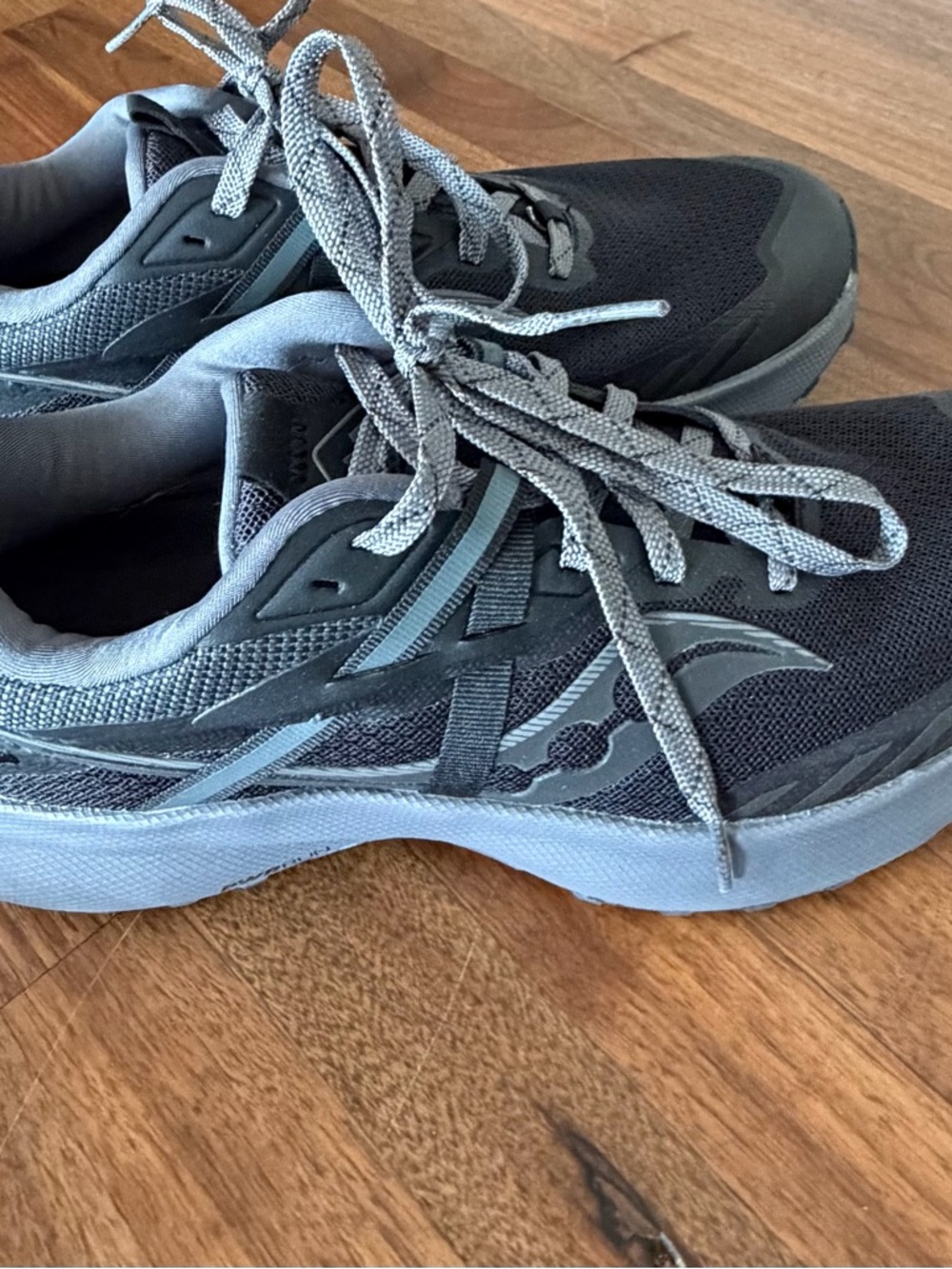 Saucony Charcoal and Light Gray Running Shoes